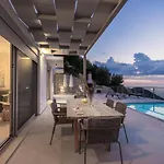 Villa Owl